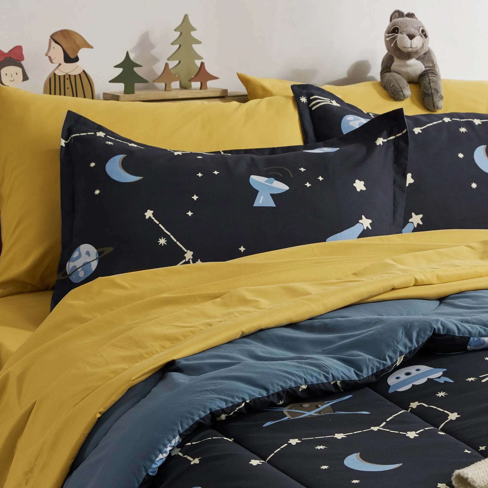 Blue Galaxy Kids Printed Comforter Set